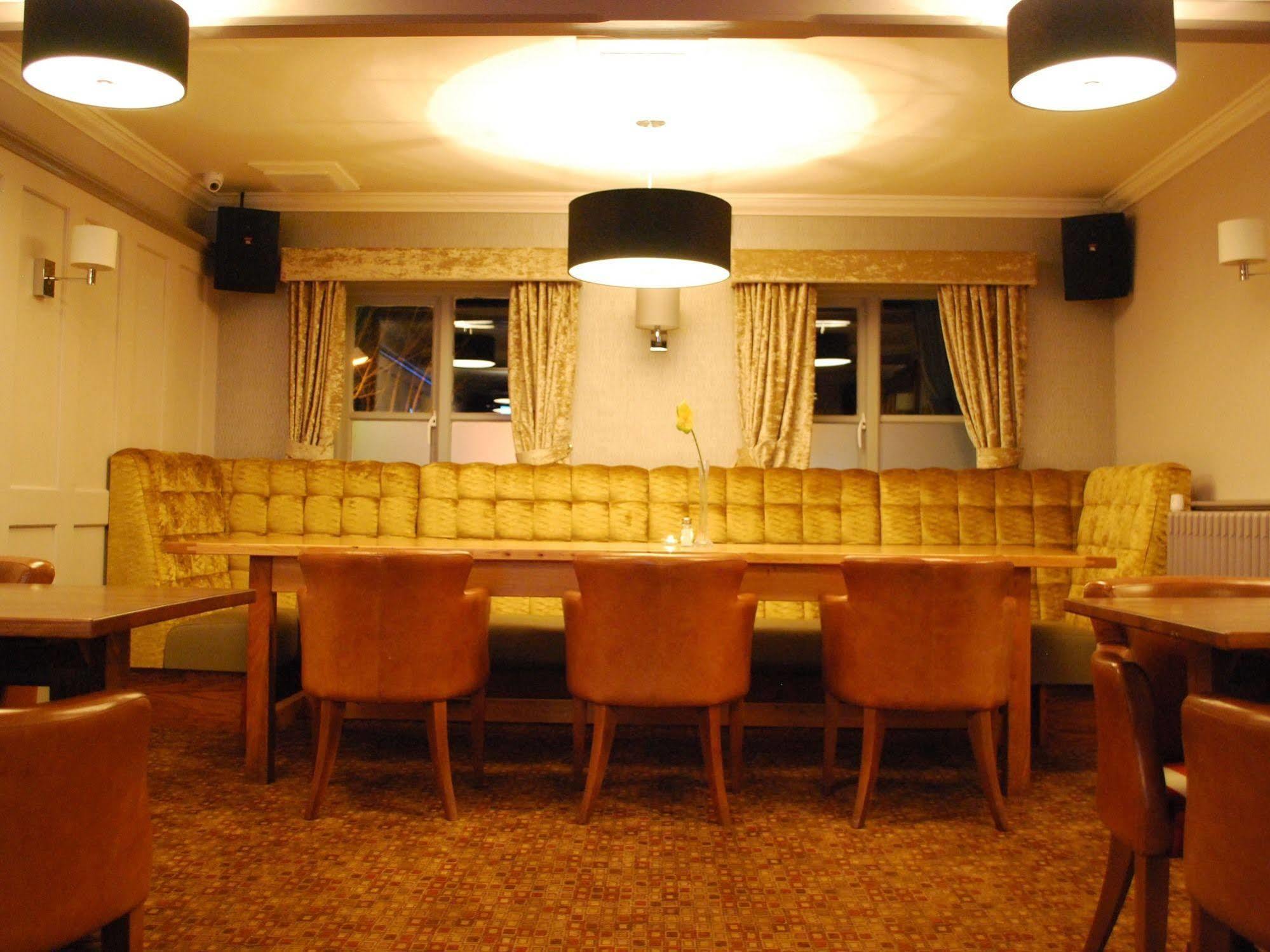 מלון Chew Magna The Warwick Arms מראה חיצוני תמונה